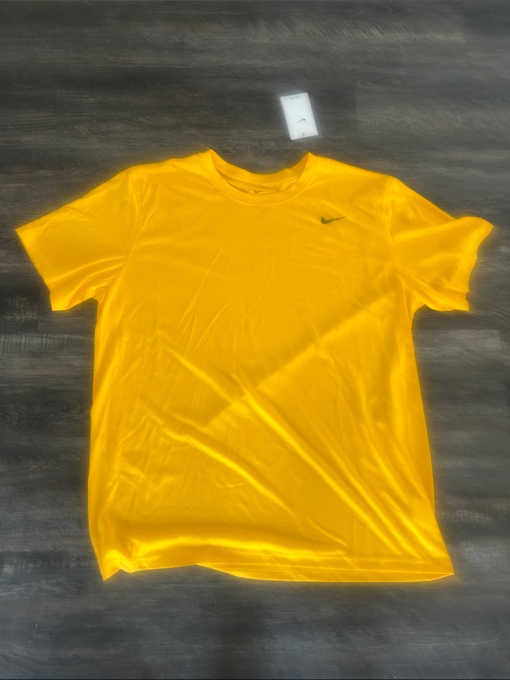 Nike Men’s Bright Yellow Short Sleeve Athletic Tee